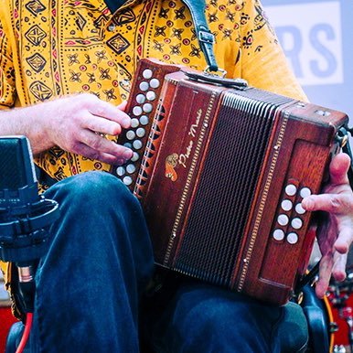 Singer-songwriter and multi-instrumentalist has forged a reputation over the past two decades as one of the folk world’s most respected multi-instrumentalists.
