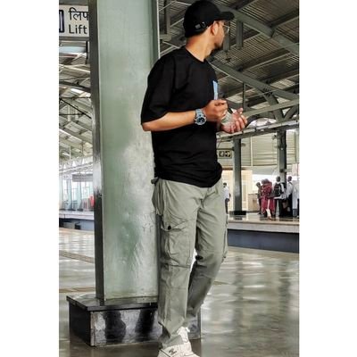 viradhofficial's profile picture. Seo Expert | Social Media Marketer | Always Searching for Right Path! 
Mind-Reading Overthinker🙂
#digitalmarketing #seo #smo #marketing
