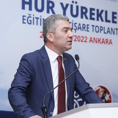 Öğretmen - Hür-Sen Konfederasyonu ve Hürriyetçi Eğitim Sen Genel Başkanı - Instagram: @leventkuruoglu