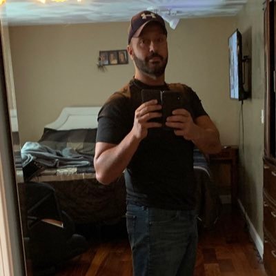 30 year NY professional fire service/law enforcement. lieutenant and station commander. Strike Force investigator. Business owner.