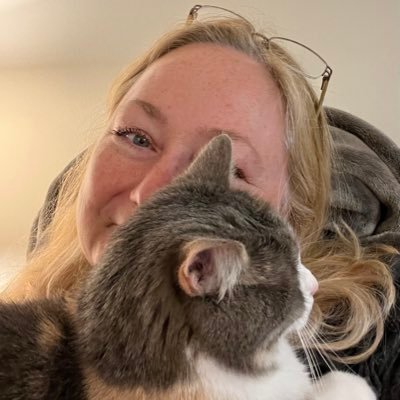 sunnymnsky's profile picture. 