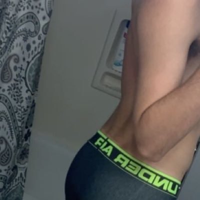 Swifter101_'s profile picture. 