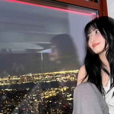 bloomiederp's profile picture. what… is this acc