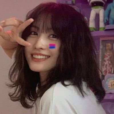 SuggarClouds's profile picture. '07 ⛷                                          🩷💜💙                                   sagi de diciembre