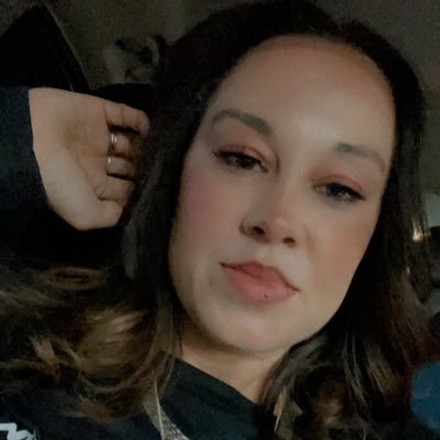 .|•If you gonna be addicted to anything let it be happiness•|boymom. indigenous. buy me plants🌿or buy me kindle📚romantic💕beachbum🐚SC@queencashlyn