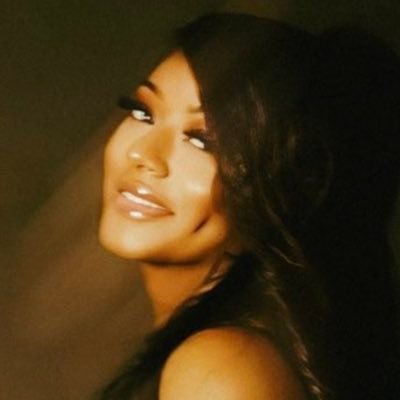 chychyhvll's profile picture. 🦋(707) 873-7862🦋