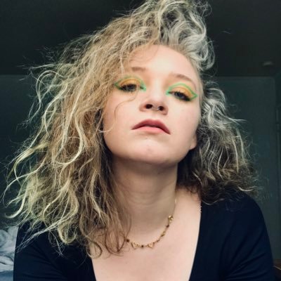 sammidoesthings's profile picture. I play games + make things happen | yc network (Sphere W22) + games social/community + tournament/events badass 📈; contract me for cool stuff