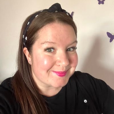 neeson_tanya's profile picture. A mum, wife, teaching assistant and friend trying to juggle it all alongside auto immune conditions.