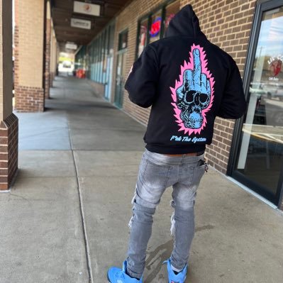 (RMG)🗣RawGang However You Wanna Call It 💯 I Don’t Do This Twitter Shit But Hey Gotta Promo 🤷🏾♂️ just Being Honest 🖤#RMG #RG4L #RipSykes #ItzRawgangBaby