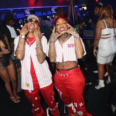 Koalesce_'s profile picture. “KO-A-LESCE “ Next Biggest Duo! ✌🏽 “L.A StayFly” x “Seduction513”                             “She Get Nasty” Out Now! 😝 #FemaleRappers #YaFavDuo