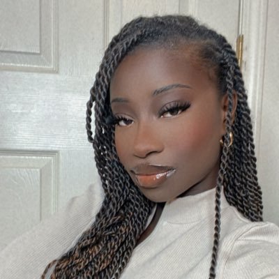 yoruba babe | dudu ẹwa | 25 🖤 | my tweets are about colorism, featurism, texturism, and the liberation of all women.