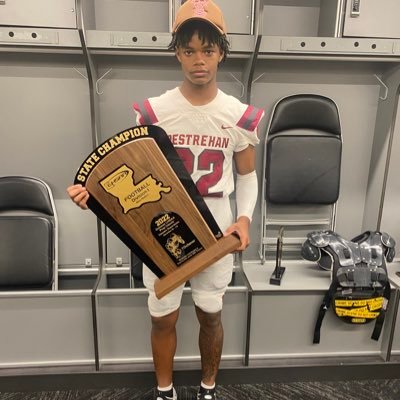 ⭐️⭐️⭐️⭐️ C/O 2026 #1 WR Best in the Boot! Destrehan H.S. Louisiana 5A football State Champs 2022! 7/5A All-District WR 2023! Email: jsizzlebeballin@yahoo.com