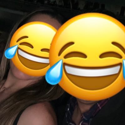Somos pareja joven , curiosa , alegre , nos gusta divertirnos