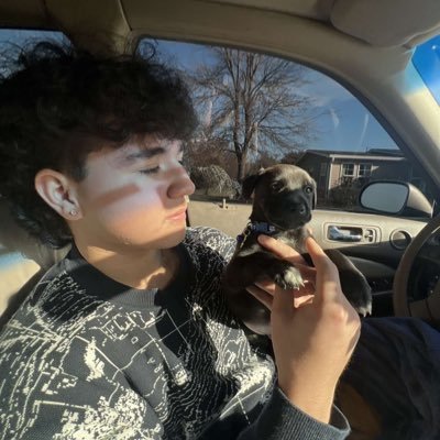 302larryy's profile picture. 