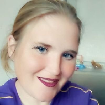 shainasmith3's profile image