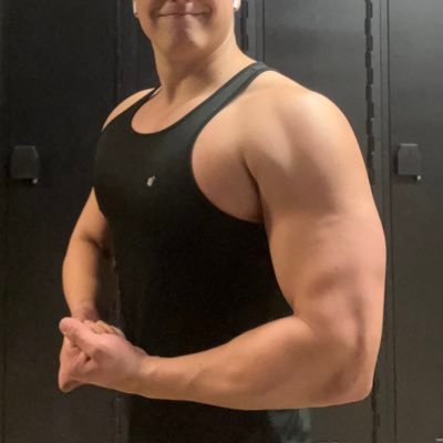 therealnatebriz's profile picture. Read my wiki page if you want, or don't. It's a free country!