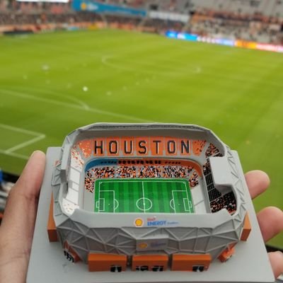 Soccer fan from Houston;

Dynamo/ManU/USA/Honduras