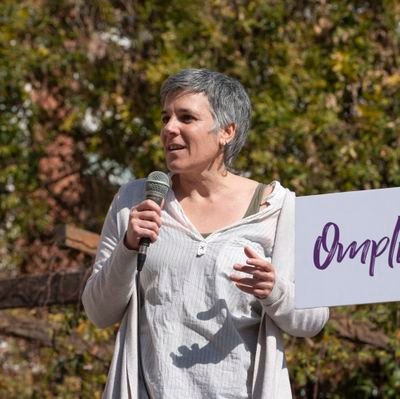 Educadora Social, convençuda que creixem juntes.
Regidora de @ComuPodemPremià.