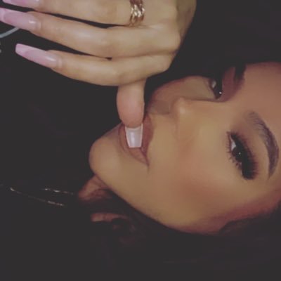 _bflawless's profile picture. Lᴏs Aɴɢᴇʟᴇs Rᴀɪsᴇᴅ A Gᴏᴏᴅ Gɪʀʟ 🌹