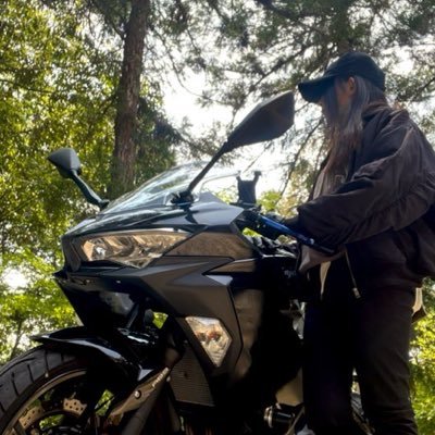 am1030x's profile picture. 基本ソロで走っているのでツーリングのお誘いをしてくださると喜びます笑✨ライダーさんと仲良くなれたら嬉しいです!!のん太、福富、白竜湖の道の駅によく出没します🙏