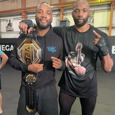 Professional MMA fighter Instagram 📸 https://t.co/bwq4ZEX3jA