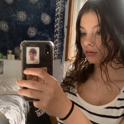 haizeafrnandz's profile picture. 🐢🌞🌺🍄🐚☮️💐