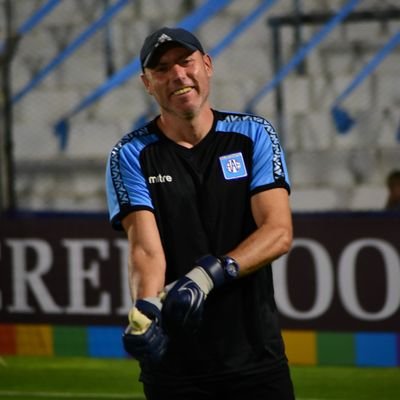 Ex jugador de fútbol y actual Entrenador de Arqueros