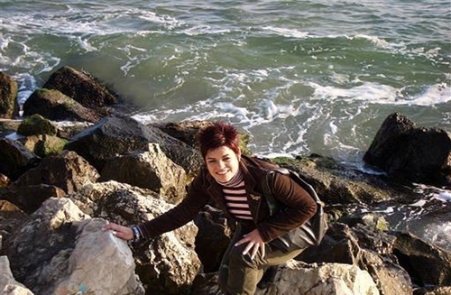 stnarenbgz114's profile picture. To fear love is to fear life, and those who fear life are already three parts dead.