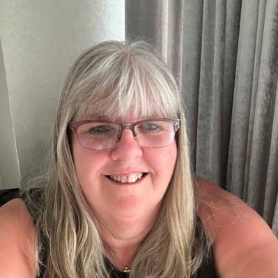 Mrsd04's profile picture. Music (especially Level 42) is life!! 💜 Never put off til tomorrow, what you can do today, if you do it today and you like it, you can do it again tomorrow!!