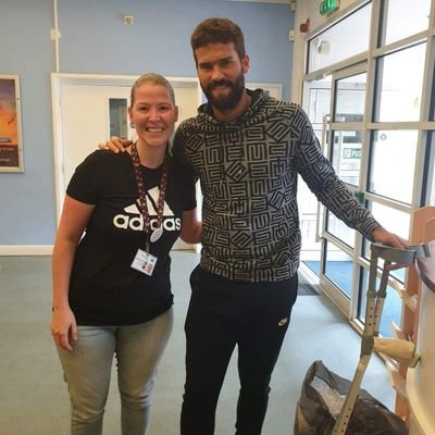 sammyricho's profile picture. English rose, straight up no make up :) x