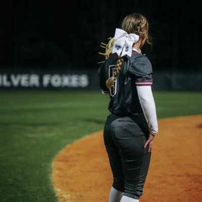 Killerbee Premier 16u #5 / White knoll varsity softball #5 / WKHS Student Athletic Trainer
