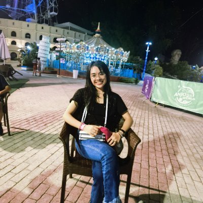 vovovergara26's profile picture. half pinoy, half vampire. rawr.