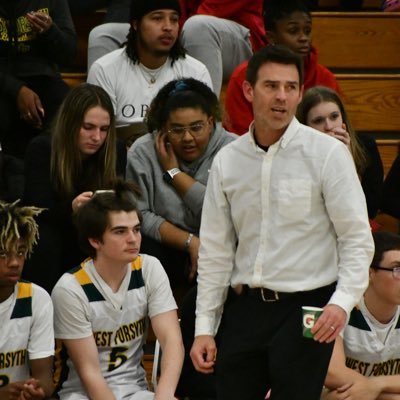 Husband/Father/Son/Brother/Teacher/Coach/CrossFit and tad bit of time left over to be Moose. West Forsyth HS boys basketball varsity assistant