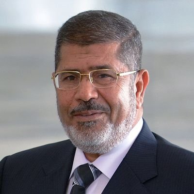 صلي بينا على اشرف الانبياء والمرسلين عليه أفضل الصلاة وأتم التسليم
وادعي معايا على المجرمين