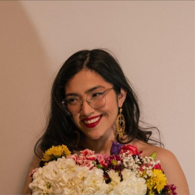 𝖘𝖍𝖊/𝖍𝖊𝖗/𝖊𝖑𝖑𝖆 | bilingual storyteller & dancer | social @NASA | Una Juarense en la Capital gringa