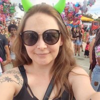 Gábs (@gabiegabis) 's Twitter Profile