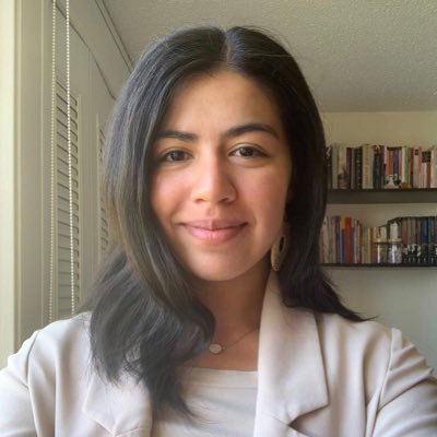 JulianaSolanoP1's profile picture. Estudiante de Derecho @uniandes ⚖️ #IdentidadYConvicción 💙 // 宋丽莉 // Escritora ✍️ https://t.co/l9o2WbRUfF // https://t.co/EKb6L22FDt