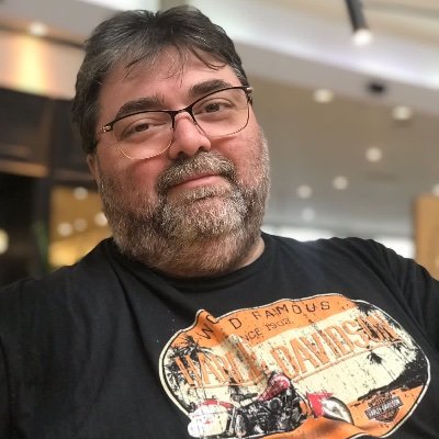 juanjofabiano's profile picture. Martillero, Winelover y Escritor. 
Autor de Mirada íntima y En el umbral 
Papá de Cami y del Editor de Spreen