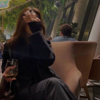 AyselAl66481894's profile picture. 