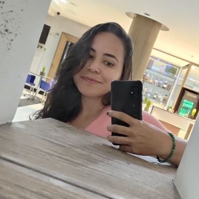 Não sei nada de nada mas falo como se soubesse. Aqui é o portal de reclamação das vozes da minha cabeça.