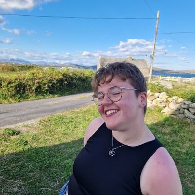 PhD student at Ollscoil na Gaillimhe. Researching crustacean health, immunity and welfare 🦀🦐🦞 | 🏳️🌈