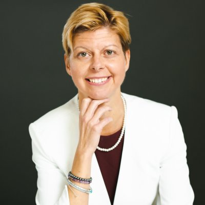 dilyanaspeaker's profile picture. Speaker~Master your menopause journey with our 6-month Health Mastery Program! 🌟 https://t.co/xpT11fEHok