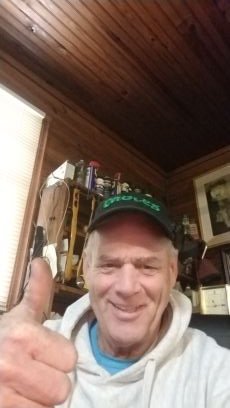 3peatwice's profile picture. Human