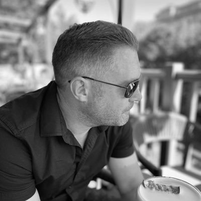 deandalgliesh's profile picture. London House Music DJ / CPFC ❤️💙 / Founder Ibiza Hut Parties .