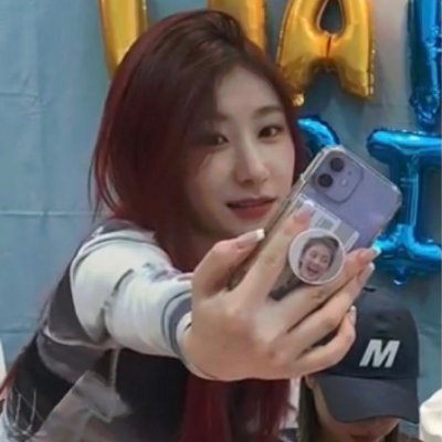 RheinSidra70730's profile picture. unbothered 18-year old taurus