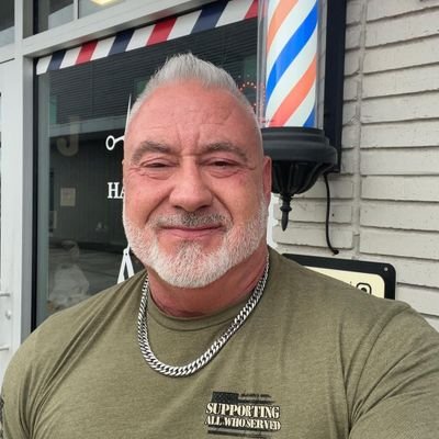 johnmoody184306's profile picture. I'm here to chat and follow More program on here