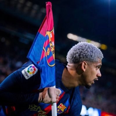 NO PRETTY BOY IMAGE @fcbarcelona ❤️💙