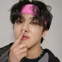 nat (@binsungg) 's Twitter Profile
