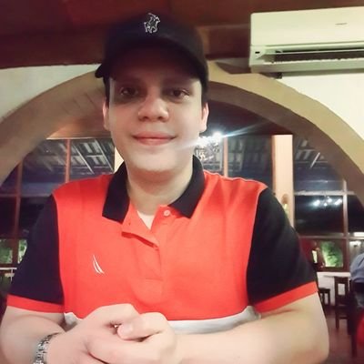 What's courage? Grace under pressure.-
Letrado y profesional del Derecho, servidor público y notario 🇸🇻
Magic Blooms only in Excepcional Souls.