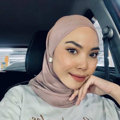 jnnhazhn's profile picture. Mind your own business